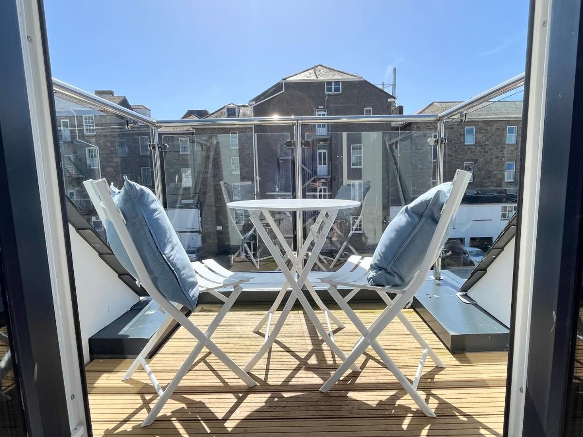 Exceptional 3 Bedroom Home In Penzance~New~Seaside Bagian luar foto