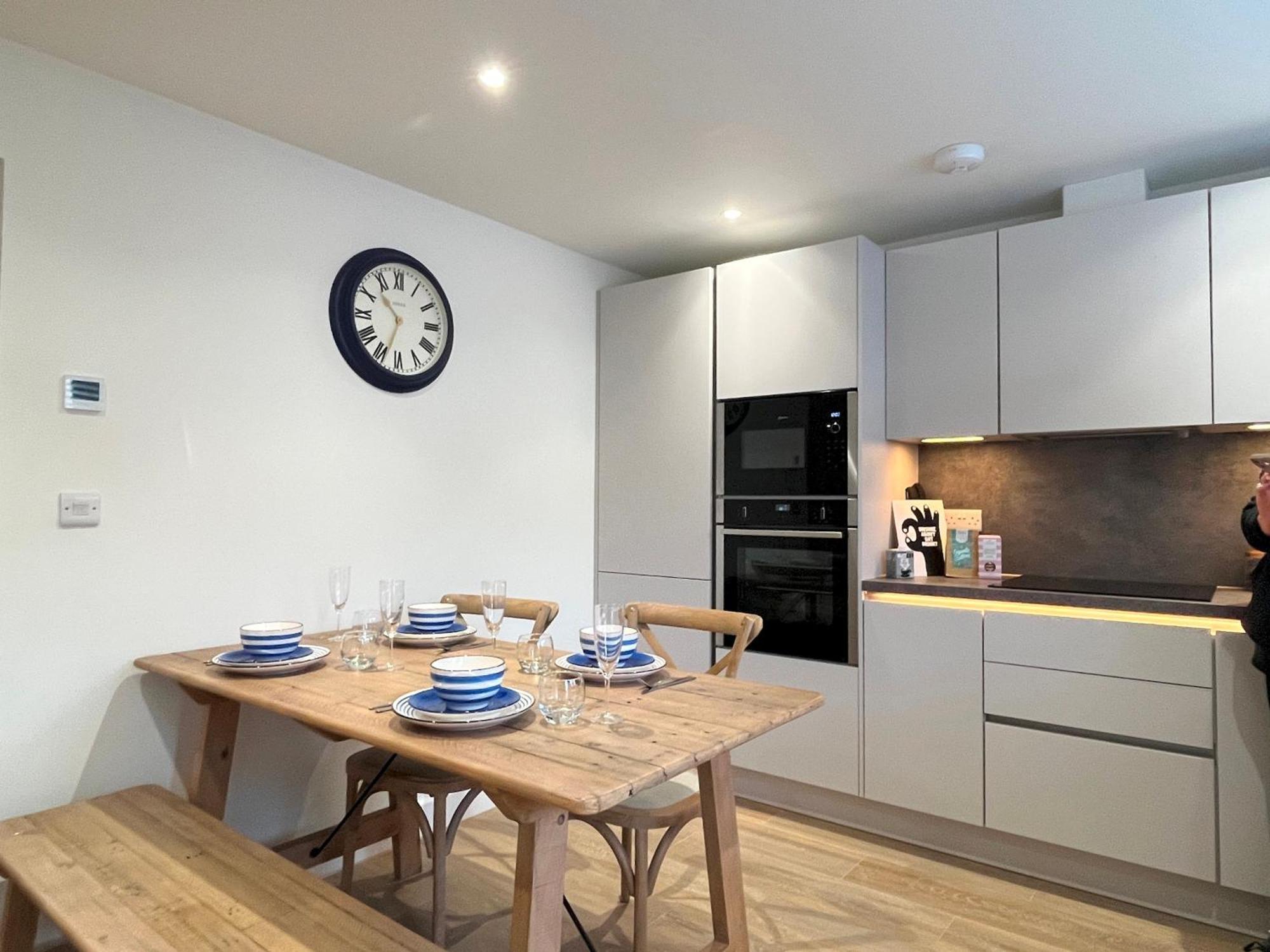 Exceptional 3 Bedroom Home In Penzance~New~Seaside Bagian luar foto