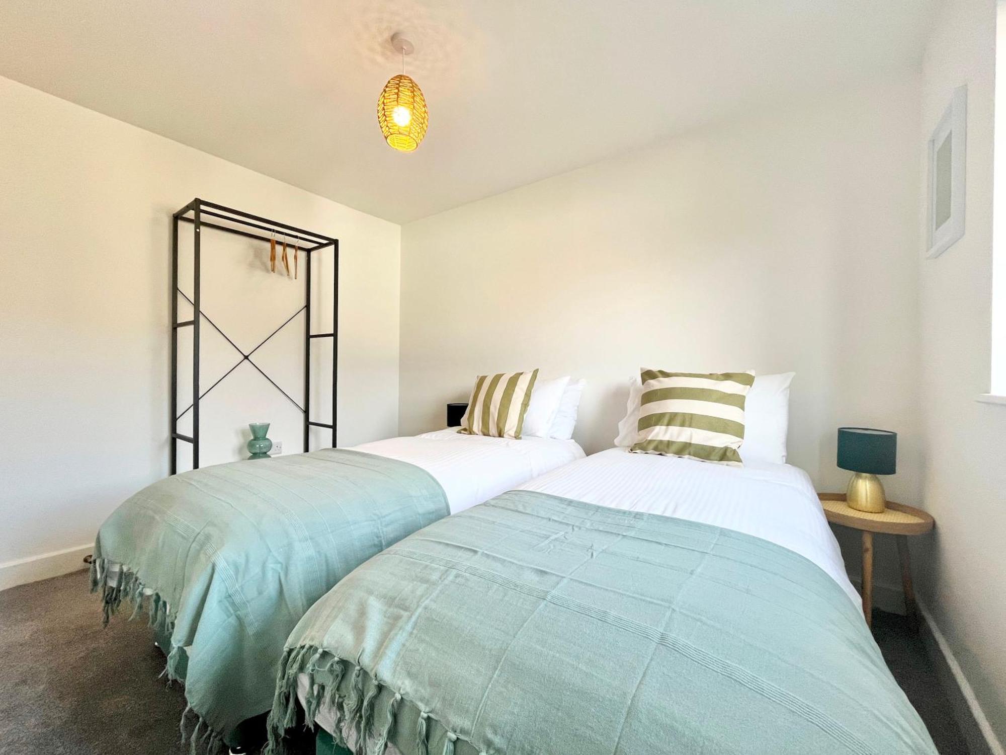 Exceptional 3 Bedroom Home In Penzance~New~Seaside Bagian luar foto