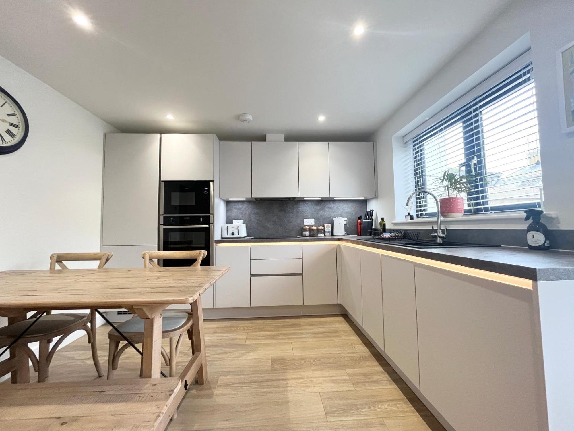 Exceptional 3 Bedroom Home In Penzance~New~Seaside Bagian luar foto